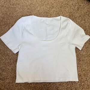NWOT OQQ Ahtleisure Crop Top Medium